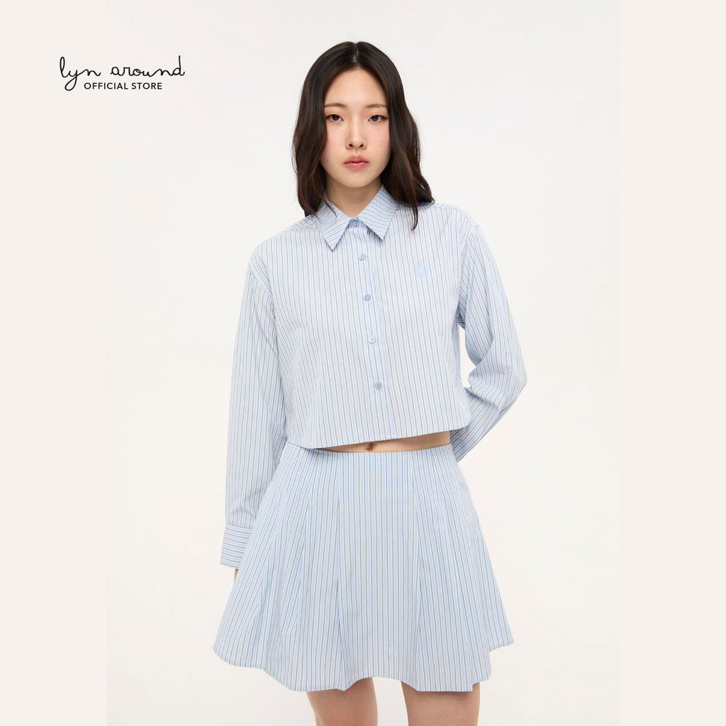 Lyn around - เสื้อเชิ้ตครอปแขนยาวลายทาง คอลเลกชัน LNRD Signature (A26FGWA196)