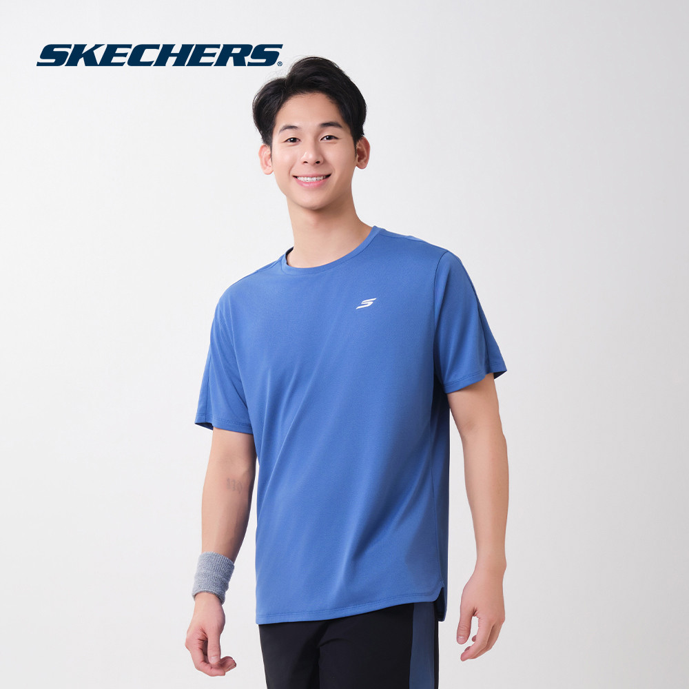 Skechers สเก็ตเชอร์ส เสื้อยืดแขนสั้นผู้ชาย Men Walking Performance Short Sleeve Tee - SP326M410-02MY (latest)