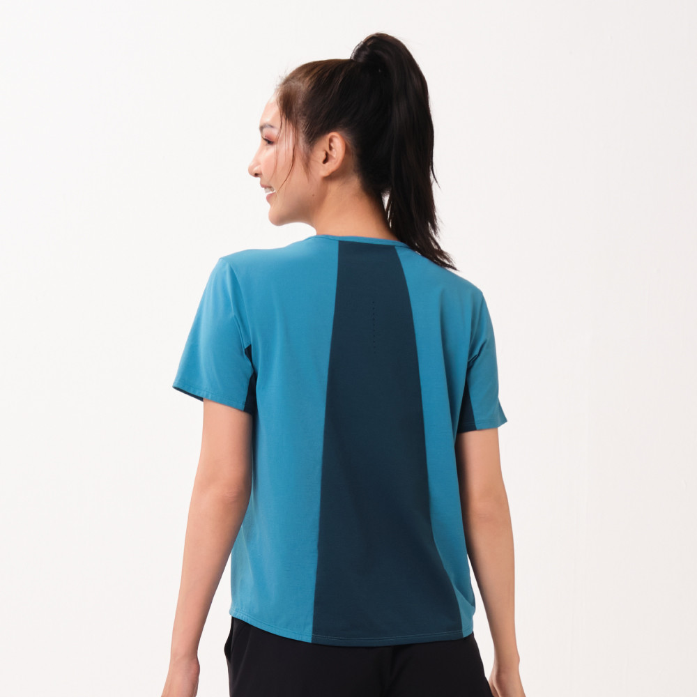 Skechers สเก็ตเชอร์ส เสื้อยืดแขนสั้นผู้หญิง Women Running Performance Short Sleeve Tee - SP226W034-00QR (latest) — صورة 4