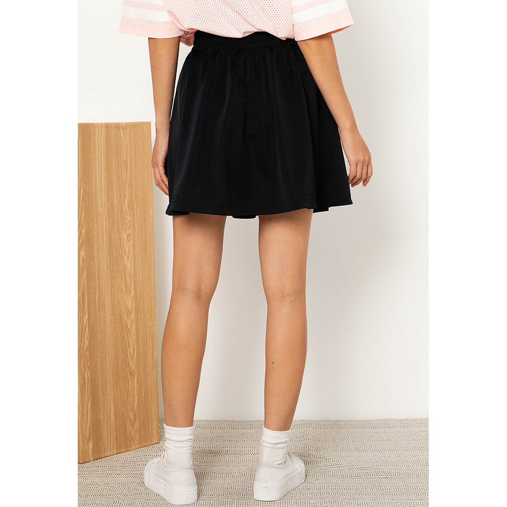 Skechers สเก็ตเชอร์ส กระโปรงผู้หญิง Women Basketball Culture Skirt - SL325W438-0018 — صورة 2