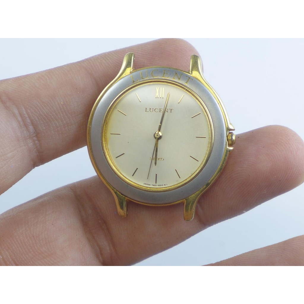 นาฬิกา Vintage มือสองญี่ปุ่น Seiko Lucent 7N01 6160 หน้าปัดสีเงิน ผู้หญิง Quartz ทรงกลม 31mm