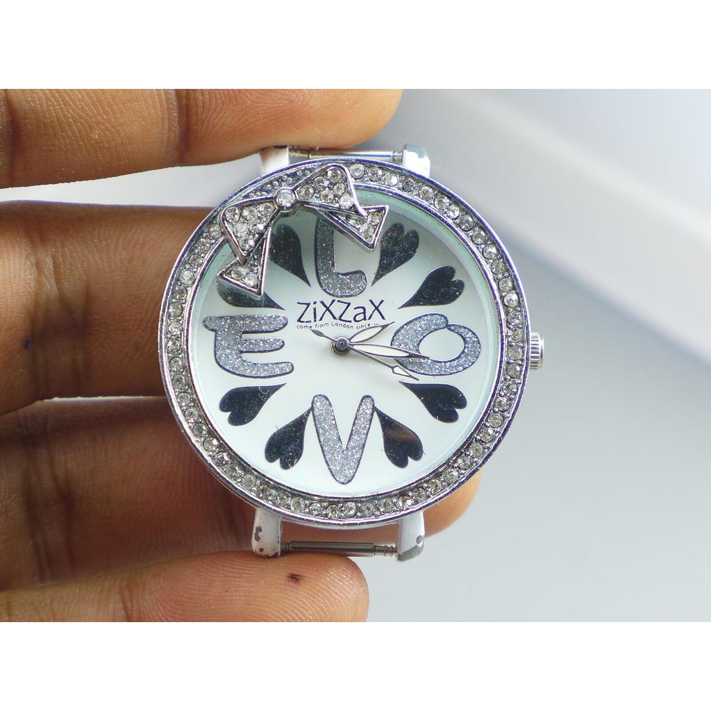 นาฬิกา Vintage มือสองญี่ปุ่น ZIXZAX กรอบเพชรQUARTZ ผู้หญิง ทรงกลม กรอบเงิน หน้าขาว ไม่มีสาย 38mm