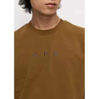 CPS เสื้อยืดคอกลมปั็มโลโก้นูน ผู้ชาย EMBOSSED LOGO REGULAR TEE รุ่น C26SGME021 (AW26#CO)