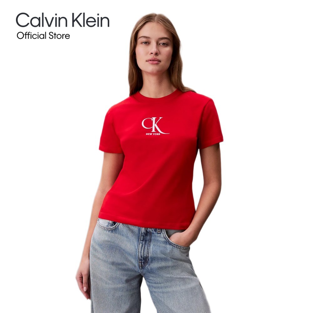 CALVIN KLEIN เสื้อยืดคอกลมแขนสั้นผู้หญิง ทรง Slim รุ่น 47E885G VMT-สีแดง