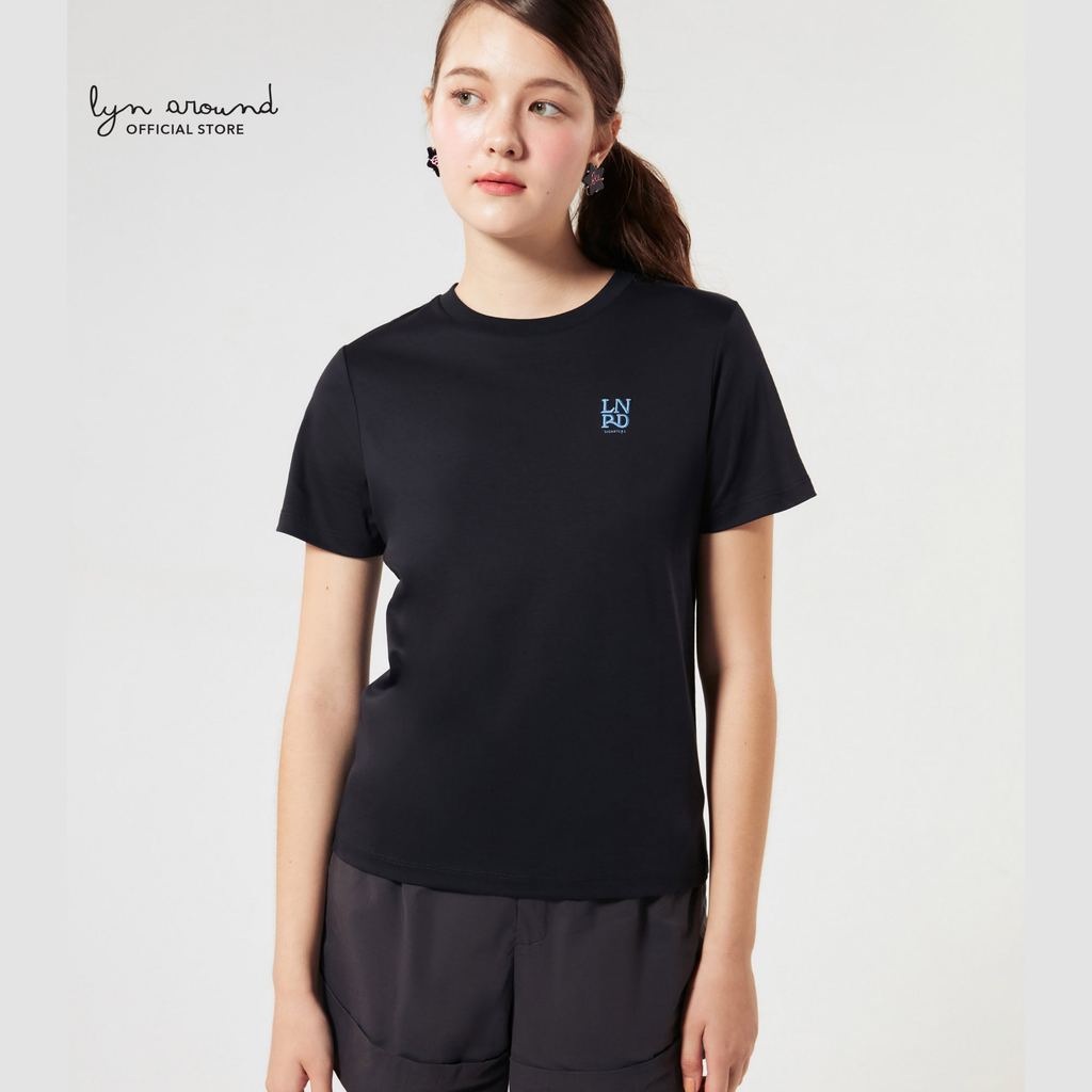 Lyn around - เสื้อยืดแขนสั้น ขอบสีคอนทราสต์ คอลเลกชัน LNRD Signature (A26CGWB072)