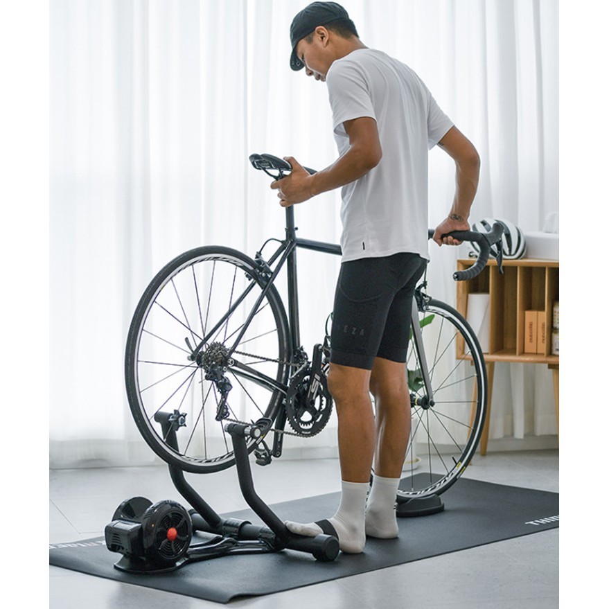 เทรนเนอร์จักรยานอัจฉริยะ Smart Trainer รองรับ ZWIFT ROUVY สำหรับจักรยานเสือหมอบ เฟรมคาร์บอนโดยเฉพาะ