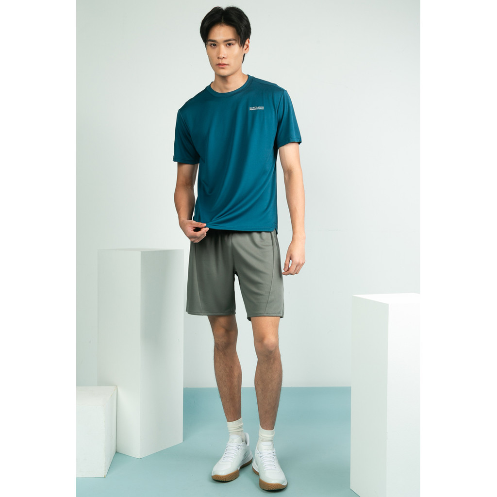Skechers สเก็ตเชอร์ส เสื้อยืดแขนสั้นผู้ชาย Men Walking Performance Short Sleeve Tee - SP325M365-000Z — صورة 4