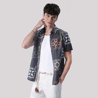 John Henry เสื้อเชิ้ตผู้ชายแขนสั้น ทรงเข้ารูป รุ่น JH S426MS…