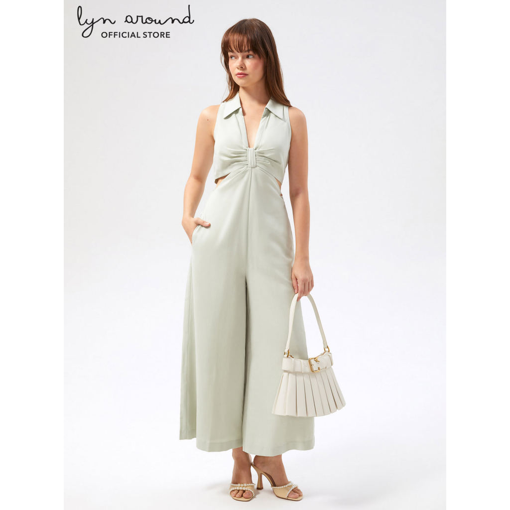Lyn around - จัมพ์สูทคัตเอาท์ช่วงเอว คอลเลกชัน Rosewood Fleur (A26CGWA143)