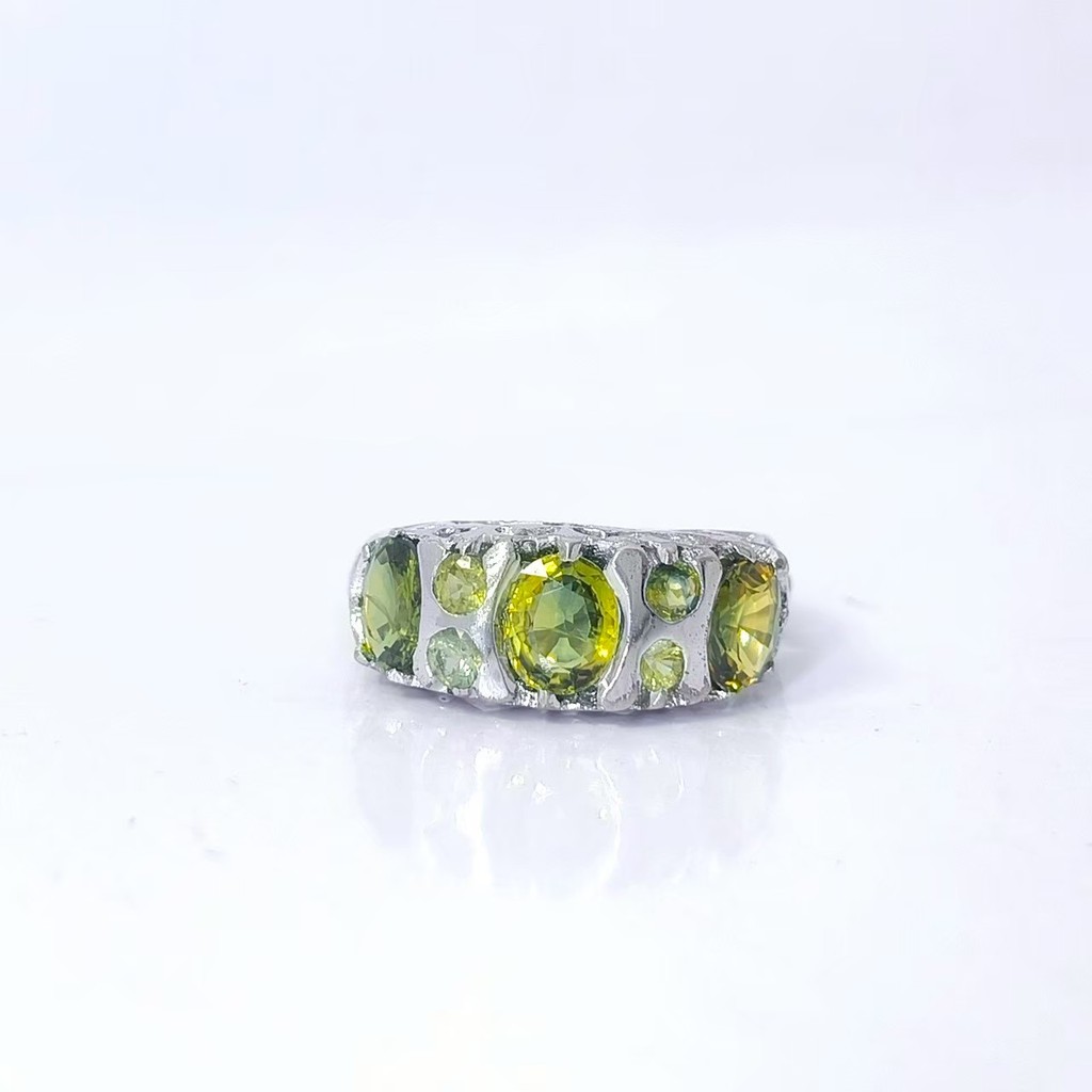 แหวนเงินเขียวส่อง [JS Jewelry]