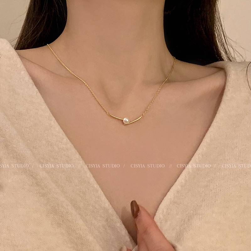 เครื่องประดับ สร้อยคอโชคเกอร์ จี้ไข่มุก สีทอง แบบเรียบง่าย สไตล์สร้างสรรค์ สําหรับผู้หญิง