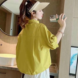 เสื้อน่ารัก เสื้อเชิ้ตแขนสั้นผ้าฝ้ายทรงหลวมสไตล์เกาหลีสำหรับผู้หญิงเสื้อตัวเล็กเก๋แนวลำลองสไตล์ฮ่องกงแนววินเทจแบบใหม่ฤดูร้อนเสื้อแฟชั่น