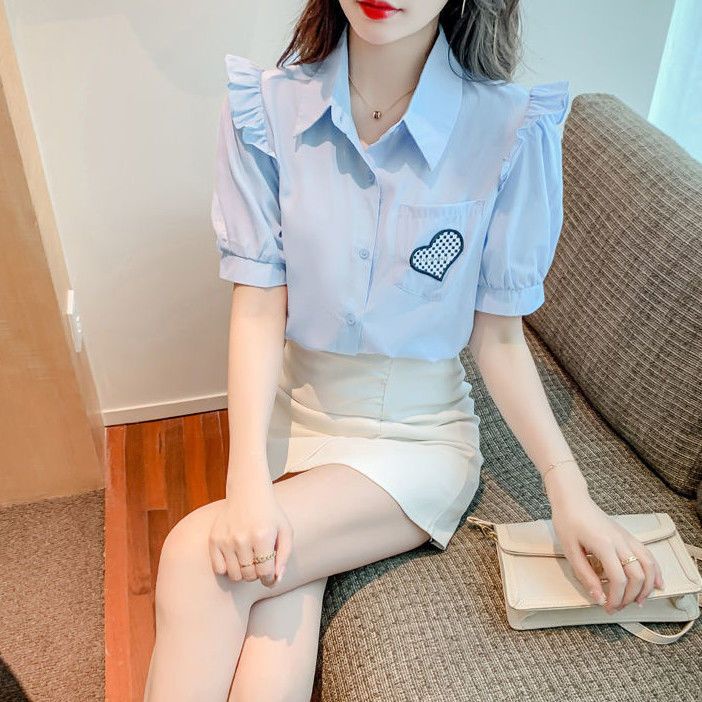 พร้อมส่งจากไทย เชิ้ตชีฟองขอบระบายใบบัว ใหม่ แฟชั่นสไตล์เกาหลี เสื้อเชิ้ตแขนสั้นสีขาว ลดอายุ เสื้อผ้าผู้หญิงปกโปโล