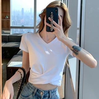 เสื้อยืดแขนสั้น คอวี ผ้าฝ้าย 100% เอวลอย รัดรูป สีขาว สุดเซ็กซี่ สําหรับผู้หญิง [P719] อินเทรนด์