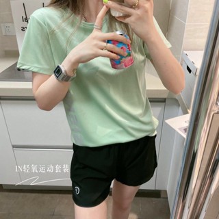 ชุดเสื้อกีฬาลําลอง ผ้าเรยอน ระบายอากาศ แห้งเร็ว เข้ากับทุกการแต่งกาย สไตล์เกาหลี เหมาะกับฤดูร้อน สําหรับผู้หญิง [P725]