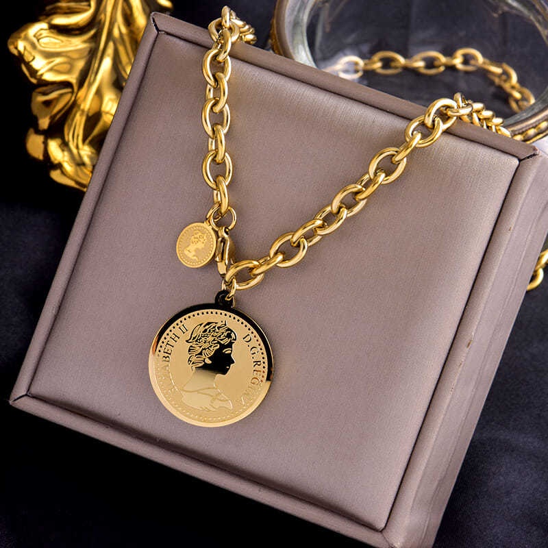 สร้อยคอลายภาพโปรตอร์AIT แนวน่ารักเรโทร ใส่ได้ทุกวัน กับเสื้อกันหนาวผู้หญิง