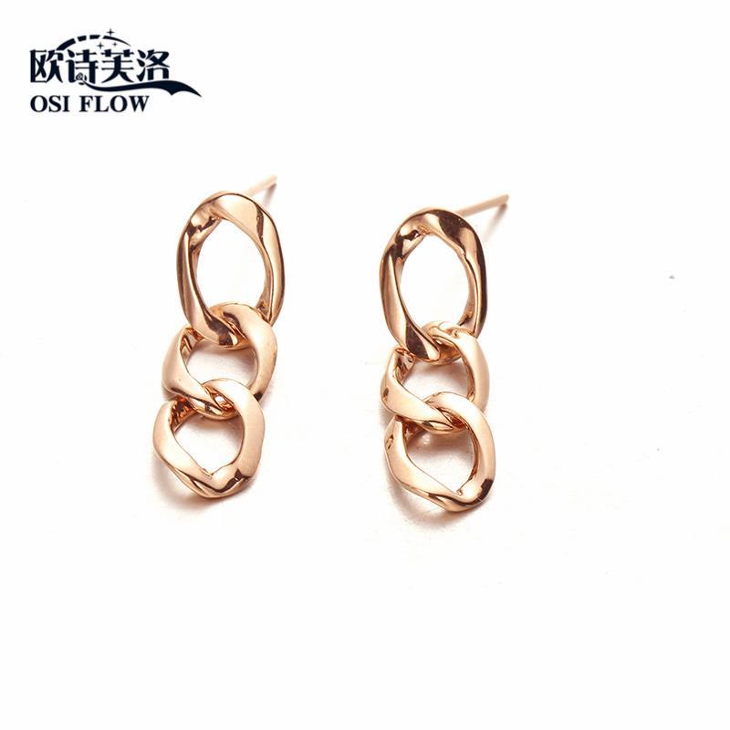 ต่างหูทองคำAu585 สีม่วงพร้อมโซ่clauseที่ไม่ซ้ำแบบ สำหรับหญิง ดีไซน์พิเศษจากRussia