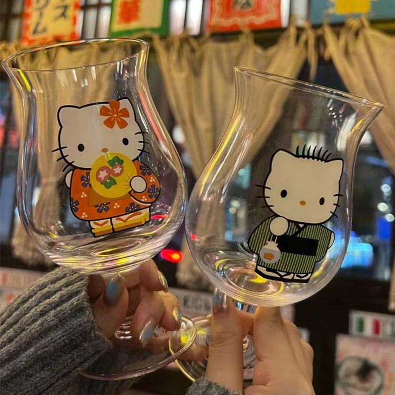 แก้วใส่เครื่องดื่มเย็น น้ําผลไม้ ไวน์แดง เบียร์ ลาย Kitty & Daniel Tanabata 450ml