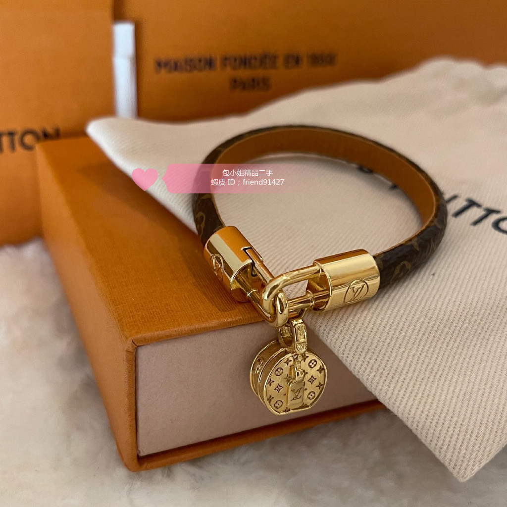 สร้อยข้อมือ.charm แบบเค้ก Louis Vuitton LTRIBUTE มือสอง จัดส่งฟรี