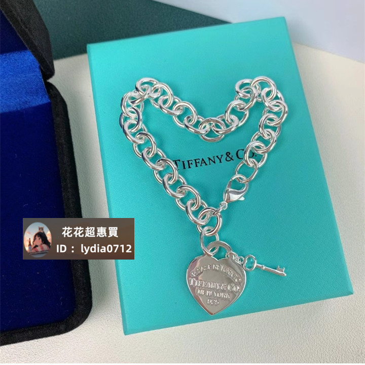 กำไลข้อมือ Tiffany NY & Co. Cyffany แบบคลาสสิกราคาถูก ของใช่มือสอง มาพร้อมโลโก้เงินและหัวใจ