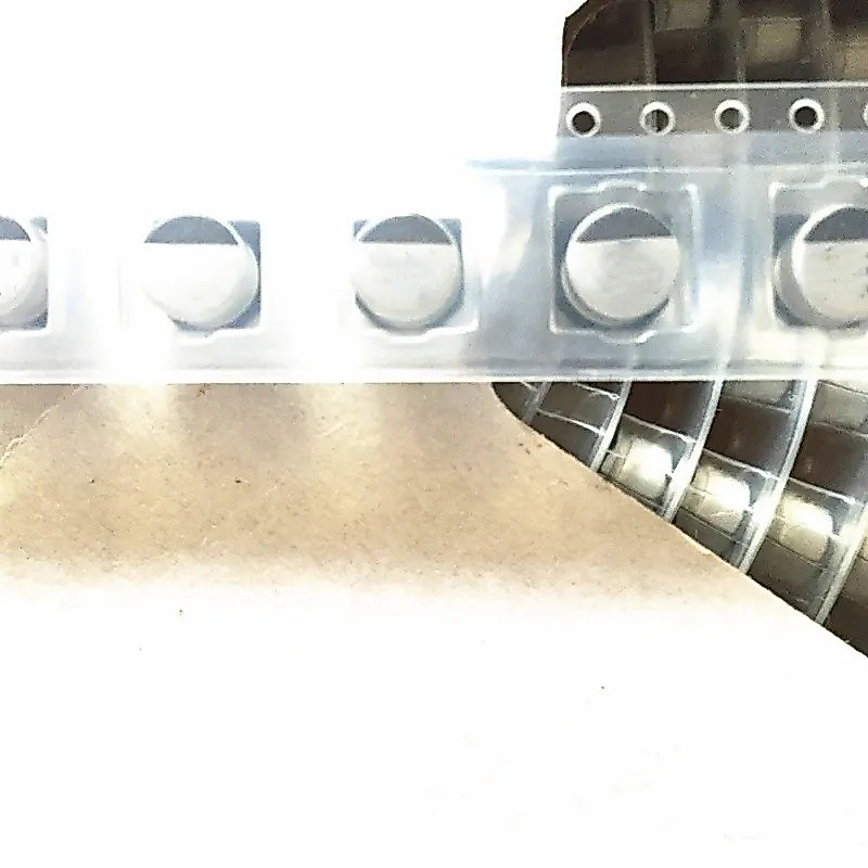 100PCS 10UF 22UF 33UF 47UF 16V 25V 35V 50V 50V10UF 25V22UF 35V22UF 16V33UF 16V47UF 5*5.4 มม.SMD อลูม
