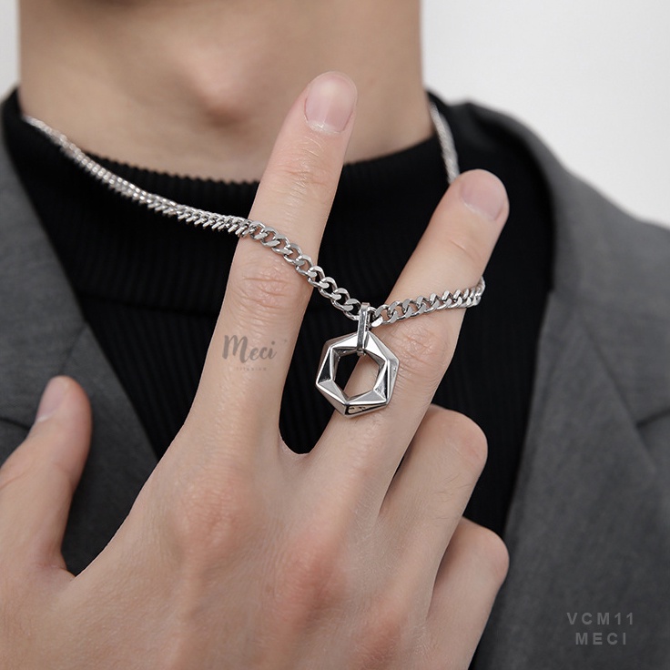 สร้อยคอและสร้อยคอไทเทเนียมสแตนเลสสําหรับผู้ชายและผู้หญิงหน้าหกเหลี่ยมสไตล์ ไม่จํากัดเพศ บุคลิกภาพ ฮิ