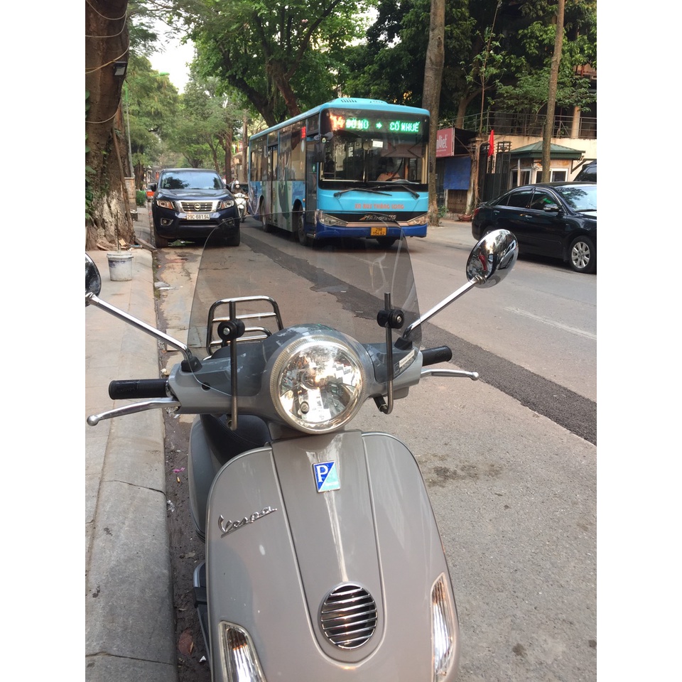กระจกบังลมมอเตอร์ไซค์ Vespa LX125
