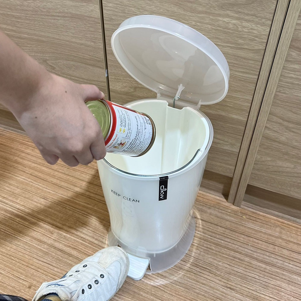 Homebase DKW ถังขยะพลาสติกทรงกลม HH2500P 4.5L THAILAND 19.2x22.4x30.5cm สีขาว