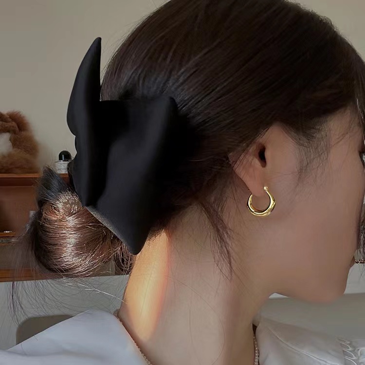 💕การจัดส่งที่รวดเร็ว 💕ต่างหูห่วงเงิน 925 ทรงกลม เรียบง่าย ไฮเอนด์ แฟชั่นสําหรับผู้หญิง - รูปที่ 3