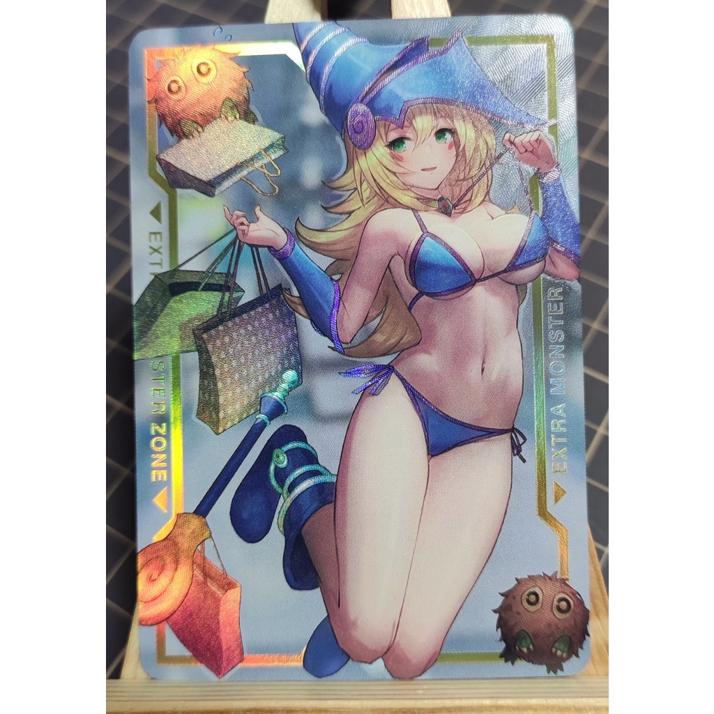 ศูนย์ภาคสนาม Yugioh Dark Magician Girl Card - การเก็บรักษาการ์ดพลาสติกฟรี