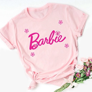 เสื้อยืดแขนสั้นลําลอง พิมพ์ลายกราฟฟิคตัวอักษร Barbie แฟชั่นฤดูร้อน สีชมพู สําหรับผู้หญิง