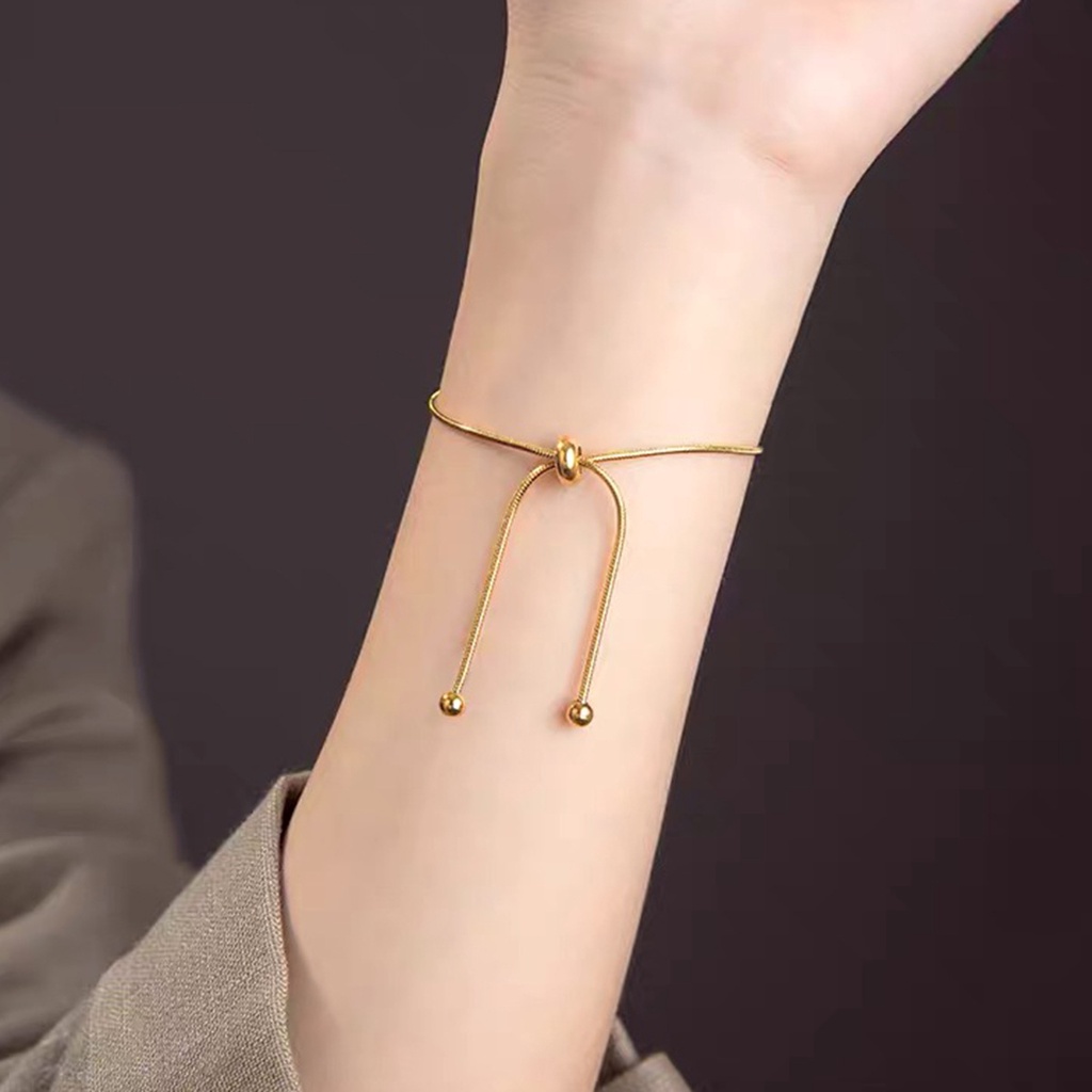 [ลาวานเด] สร้อยข้อมือแฟชั่นแบบดึงออกปรับความยาวไทเทเนียมเหล็กไม่ซีดจาง 18เค อาบน้ําสามารถสวมใส่แสงหรูหราเรียบง่ายเทพธิดาสร้อยข้อมือที่ดีงามnn01