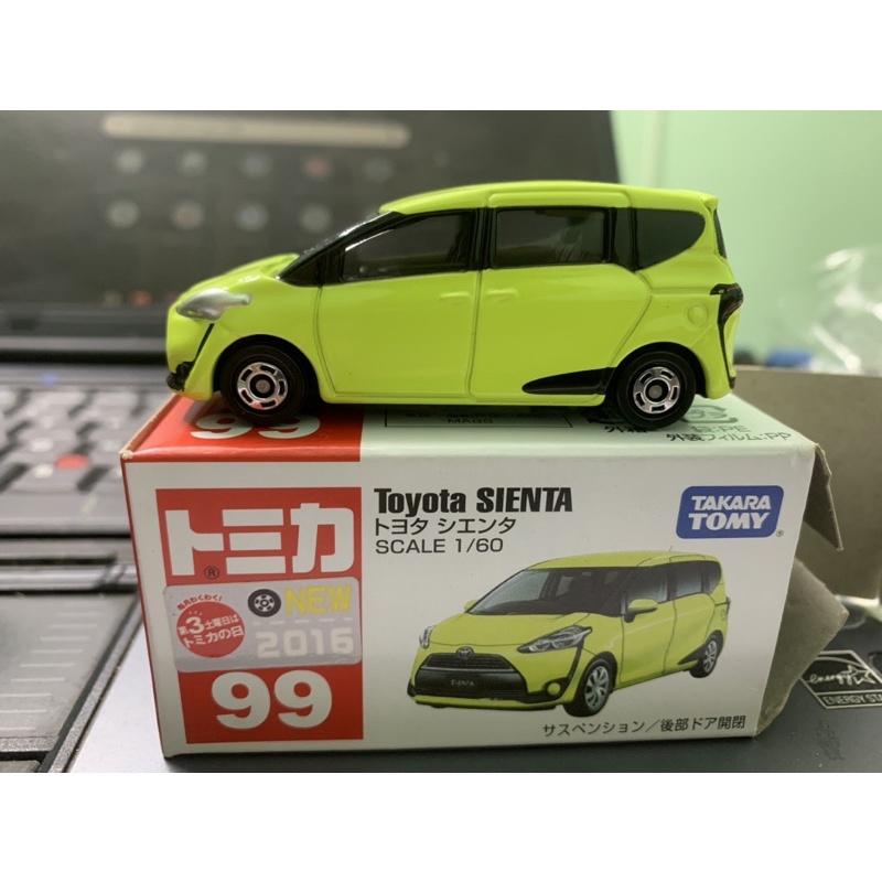 รถโมเดล Tomica toyota sienta