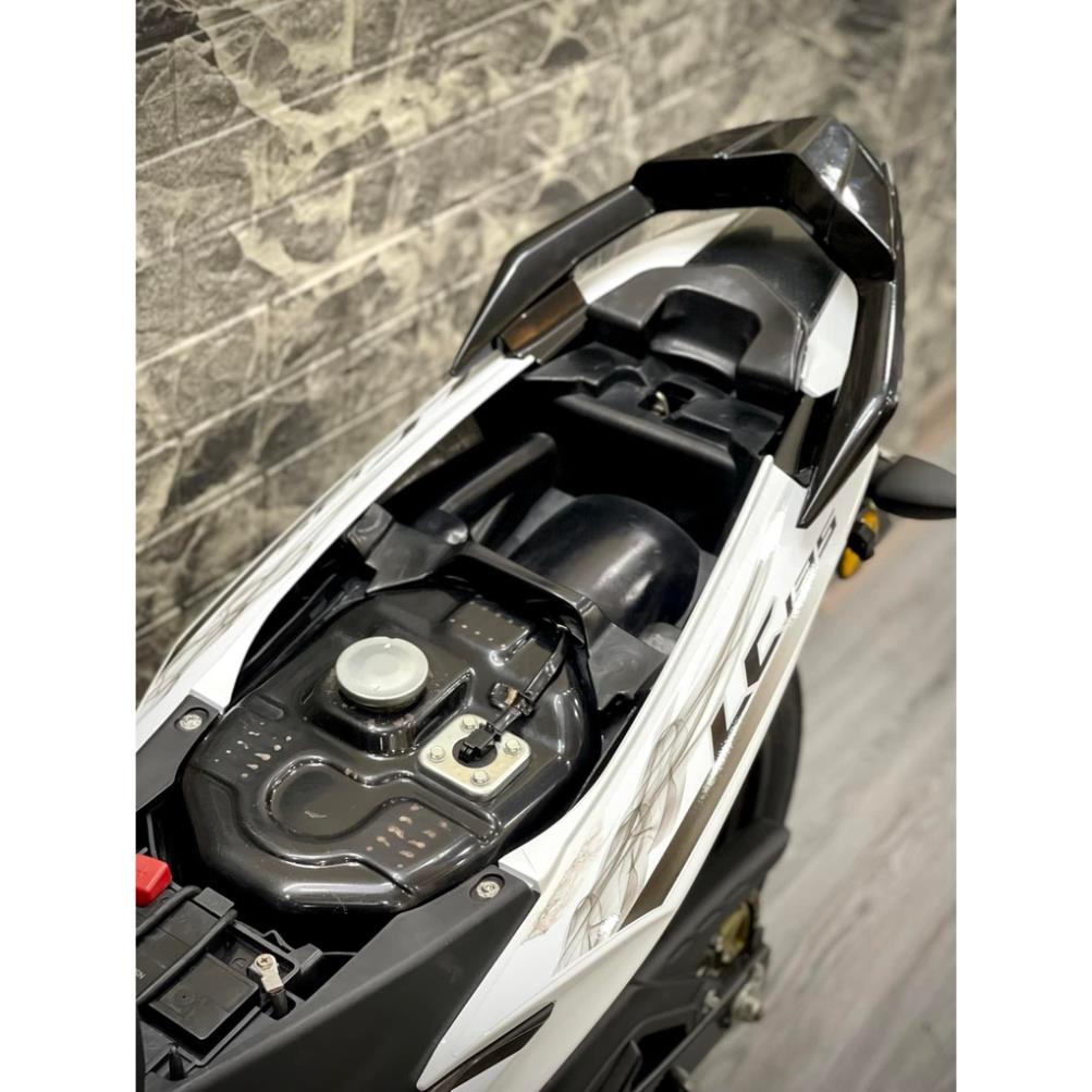 Bi Decal สติกเกอร์แบบถอดได้สําหรับ Exciter 135 รุ่น LC สีขาวสีดํา 2020