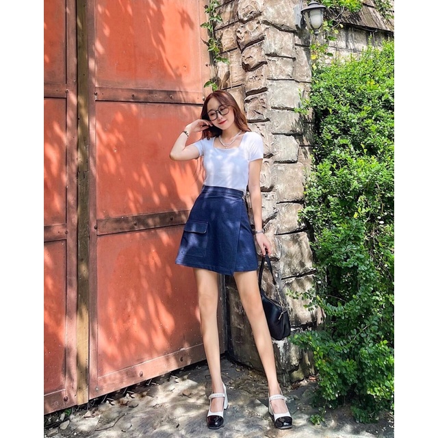 F1177 เสื้อครอปบอดี้คอนคอเหลี่ยมแขนสั้น