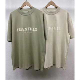 พร้อมส่ง เสื้อยืดแขนสั้น ผ้าฝ้ายแท้ พิมพ์ลายโลโก้ FOG ESSENTIALS สําหรับผู้ชาย และผู้หญิง