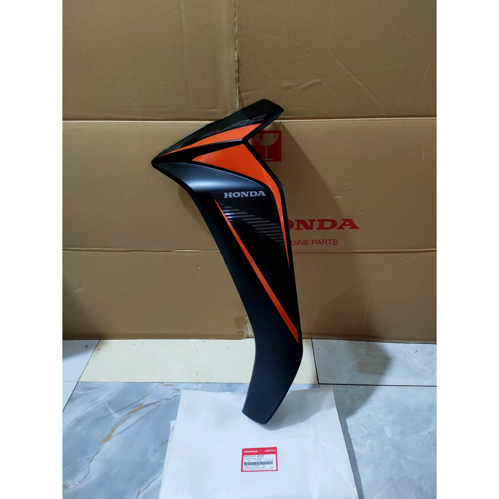 ปีกแฟริ่งซ้าย BLADE No. (2015) สีส้ม *YR322C* แท้ Honda (64770-K57-V80ZB)
