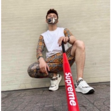 + - ชุดฤดูร้อนของผู้ชาย BBR แขนสั้นสุดเท่พร้อมแขนลายทางสีเหลือง unisex 2023 - +