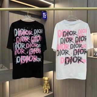 Dior เสื้อยืดคอกลม แขนสั้น พิมพ์ลายตัวอักษร CD คุณภาพสูง แฟชั่นฤดูร้อน สไตล์ยุโรป สําหรับผู้ชาย และผู้หญิง 2023