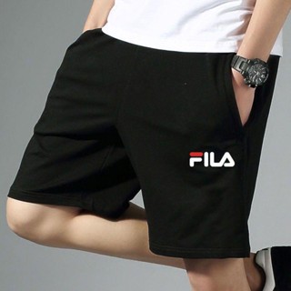 Fila กางเกงขาสั้น ผ้าฝ้าย 100% พิมพ์ลายห้าจุด แฟชั่นฤดูร้อน สําหรับผู้ชาย