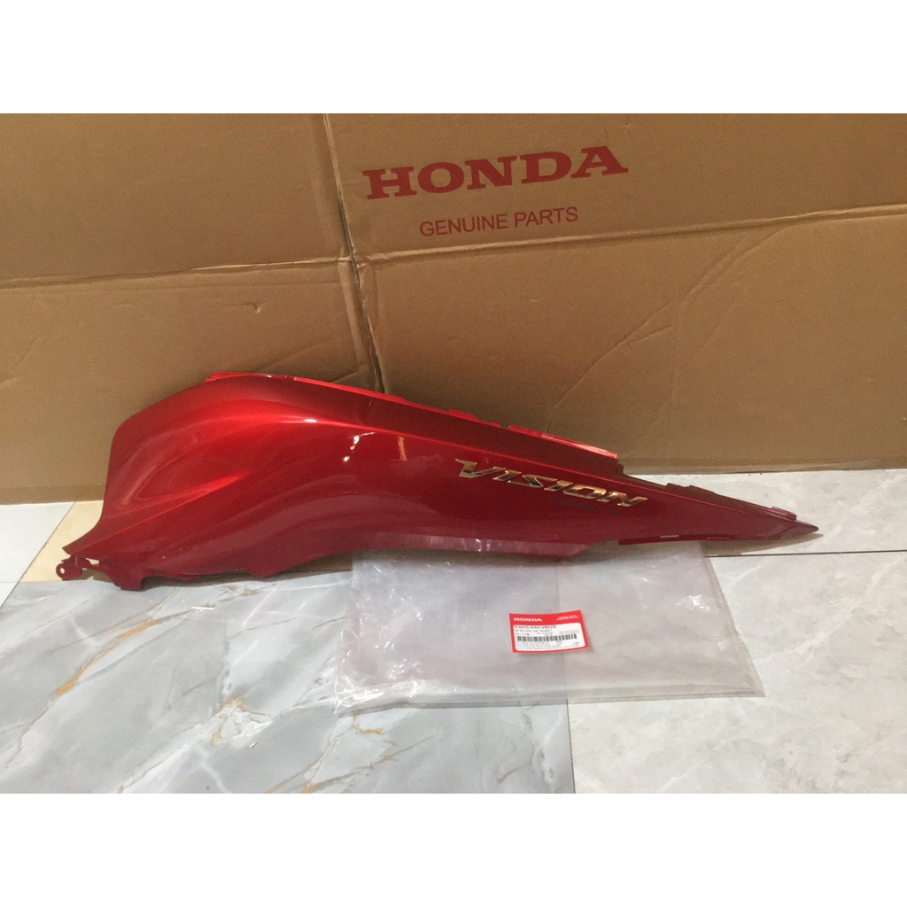 แผงข้างท้ายซ้าย | ฝาครอบตัวถัง Vision (2016-2020) สีแดง *R340C* แท้ Honda (83605-K44-V80ZB)