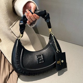 Fendi ใหม่ กระเป๋าสะพายใต้วงแขน ลายนูน แบบพกพา ระดับไฮเอนด์ สําหรับผู้หญิง 2023