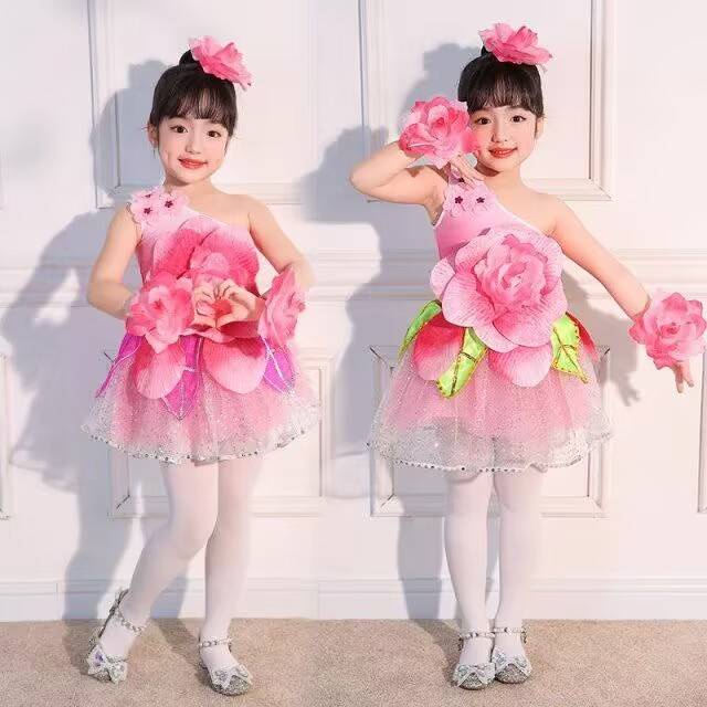 ชุดเด็กแสดงกิจกรรมชุดเต้น ชุดเดรสกระโปรง ลายดอกไม้ กลีบดอกพีชน่ารัก [ฟรีดอกไม้มือ]