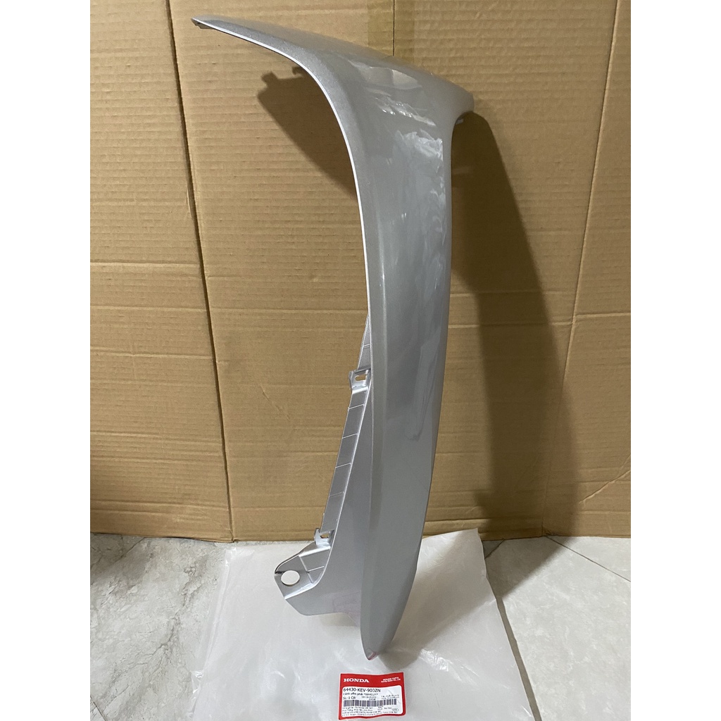 แฟริ่งข้างขวา | แฟริ่ง Honda Old Silver Wave Alpha แท้ (64430-KEV-900ZN)