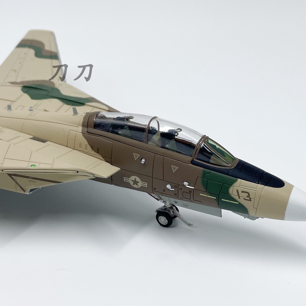 โมเดลเครื่องบินรบ Tomcat Fighter F14A 1: 72 อัลลอย แยกสีได้ ไม่มีกาว
