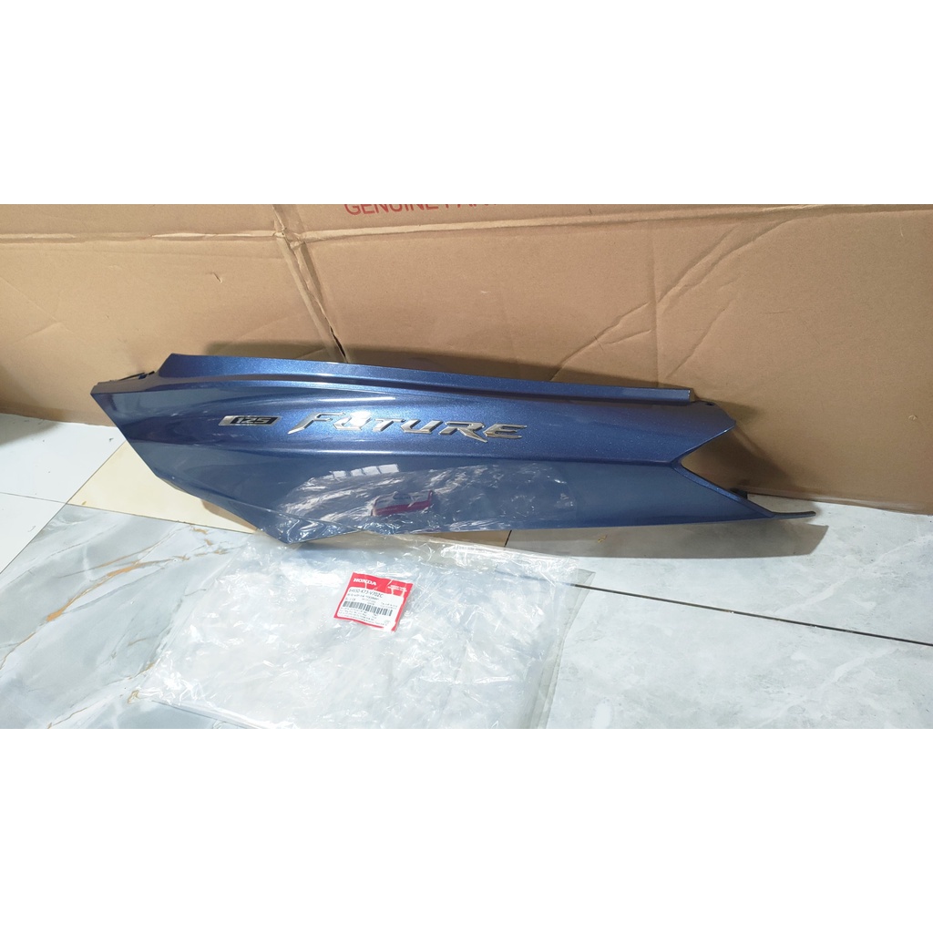 ฝาครอบด้านซ้าย | แผงตัวถัง Future 125 (2020-2021) สีน้ําเงิน *PB389M* แท้ Honda (64650-K73-V70ZC)