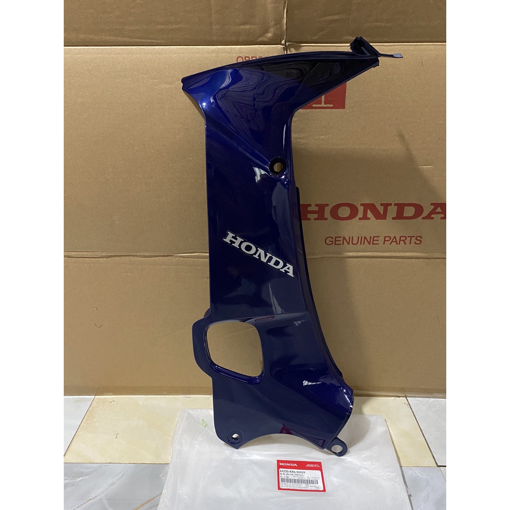 ชุดคลุมเอี๊ยม | ปีกในซ้าย Wave Alpha เก่า (2002) สีน้ําเงินเข้ม (64250-KRS-900ZK)