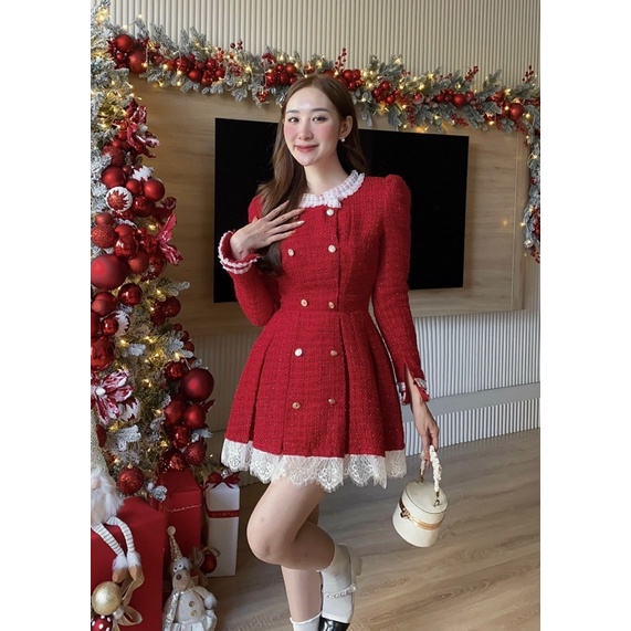 (มาตรฐาน ล1 มีสีแดง) ชุดราตรีผ้าทวีตพร้อม พลอยเทียม และลูกไม้ตัด 2 ด้านแขนยาวจีบสีดําและสีแดงชุดปาร์ตี้เลดี้