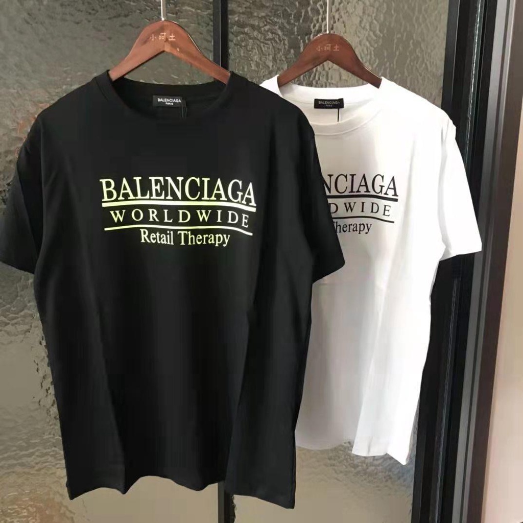 Balenciaga 2023 เสื้อแขนสั้น ผ้าฝ้ายแท้ พิมพ์ลายตัวอักษร ทรงหลวม แฟชั่นฤดูใบไม้ผลิ และฤดูร้อน สําหรับผู้ชาย และผู้หญิง