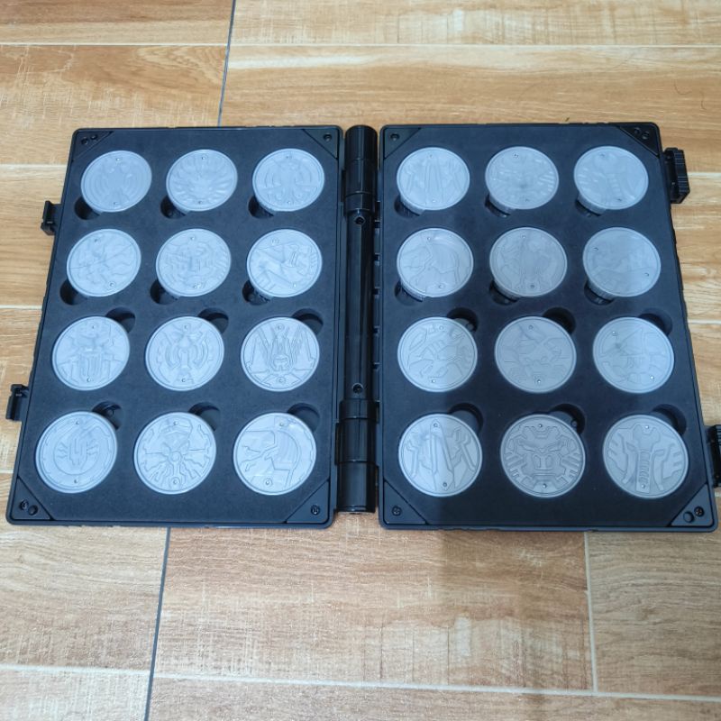 Kamen Rider OOO Superman Toy - Dx - Cell Medal Driver Bandai